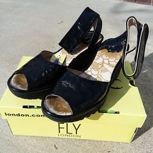 FLY wedge sandals